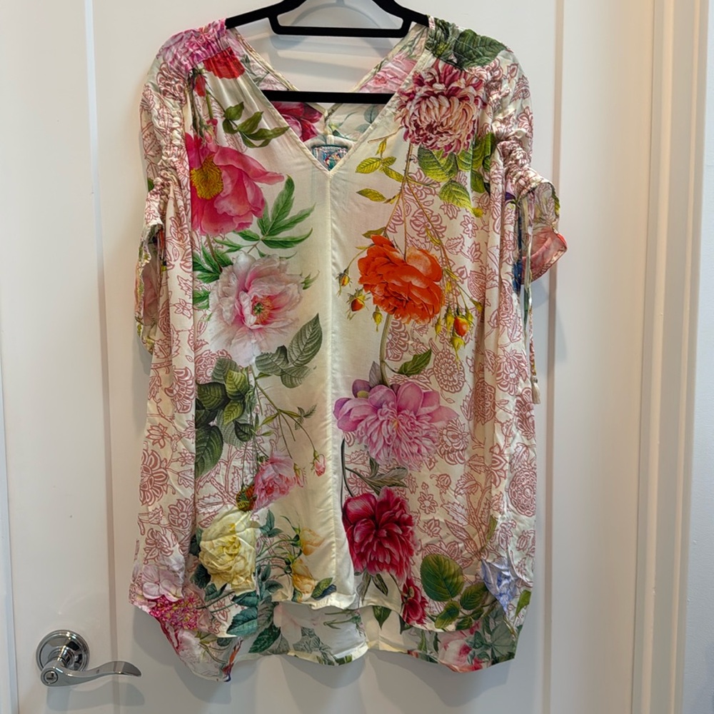 JOHNNY WAS - Rayon tunic.  1X.